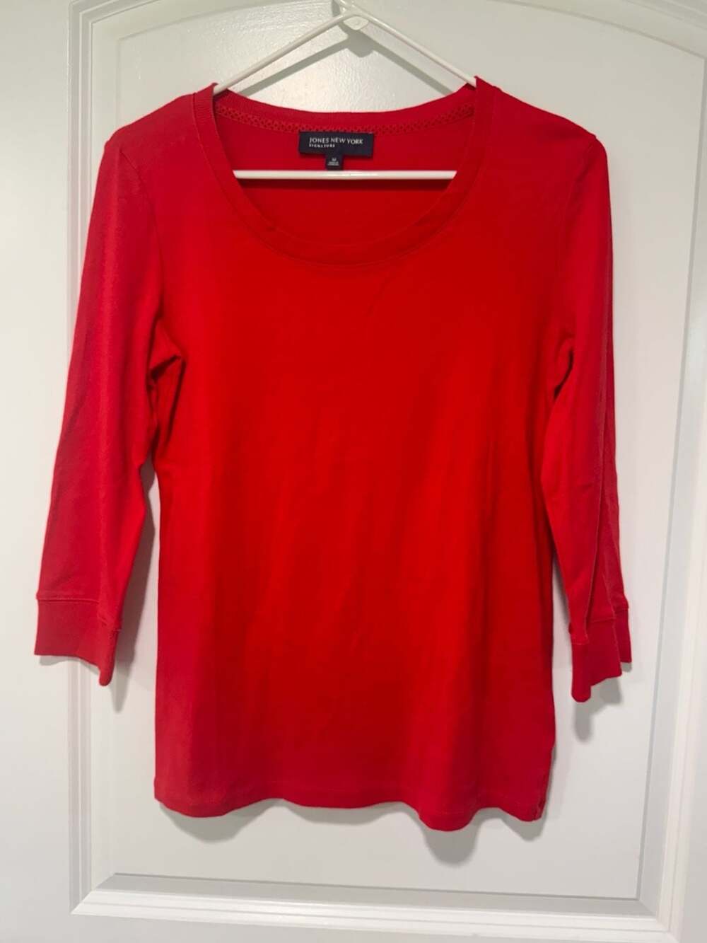 Red Scoop Neck 3/4 Sleeve Top Minimalist Workwear Women’s Size Medium